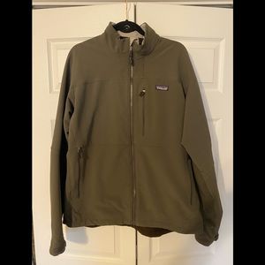 Patagonia hard shell fleece. Good condition, slightly worn. Size XL.